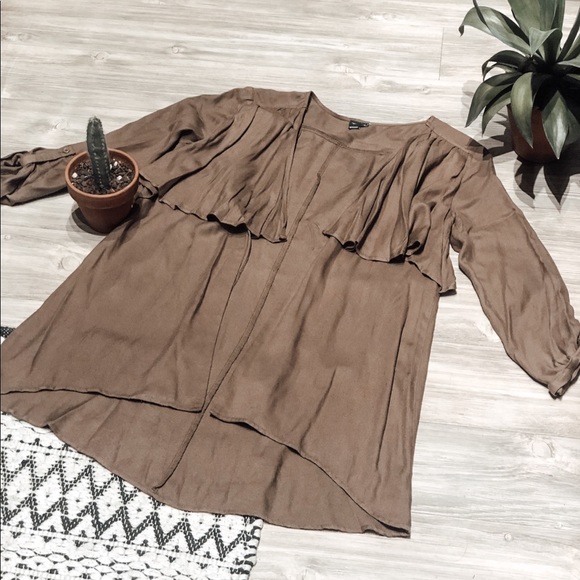 WINDSOR | Pleated Jacket - Picture 5 of 8